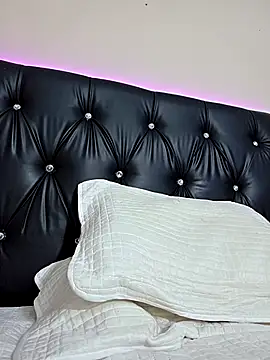 Snapshot of mathew_vidal1 chatting on January 5, 10:02 pm mathew vidal1 online show from January 5, 10:02 pm