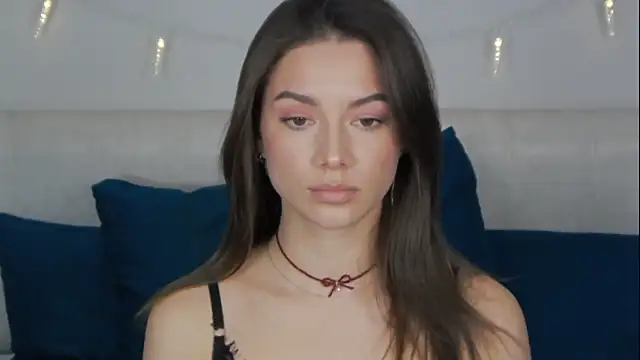 Snapshot of sinthiaroze chatting on December 10, 5:11 pm sinthiaroze online show from December 10, 5:11 pm