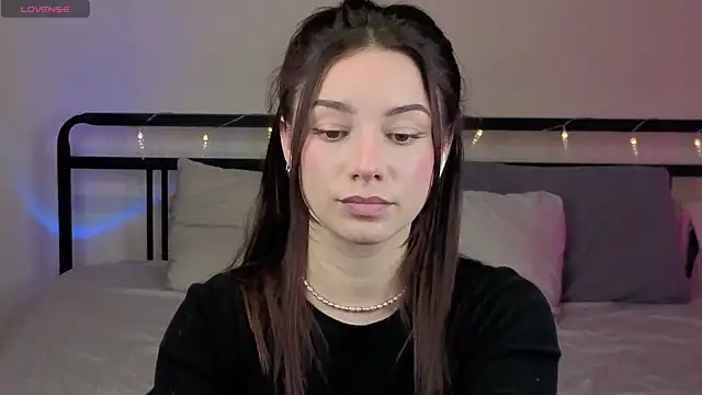 Snapshot of sinthiaroze chatting on October 27, 7:29 pm sinthiaroze online show from October 27, 7:29 pm