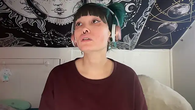 Snapshot of FRRANNKIE chatting on January 25, 1:10 am FRRANNKIE online show from January 25, 1:10 am