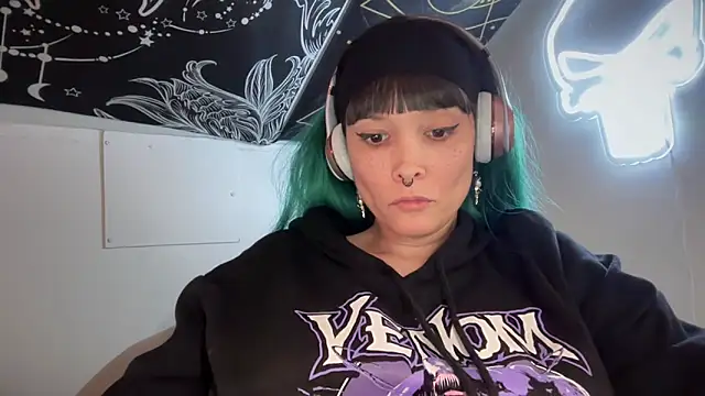 Snapshot of FRRANNKIE chatting on February 21, 4:26 pm FRRANNKIE online show from February 21, 4:26 pm