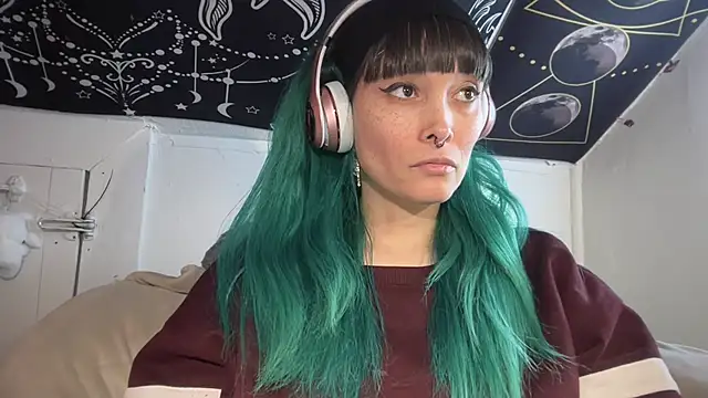 Snapshot of FRRANNKIE chatting on February 22, 11:24 am FRRANNKIE online show from February 22, 11:24 am