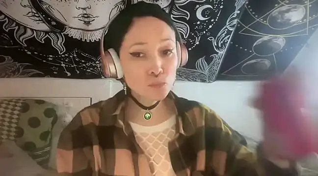 Snapshot of FRRANNKIE chatting on March 7, 7:27 pm FRRANNKIE online show from March 7, 7:27 pm