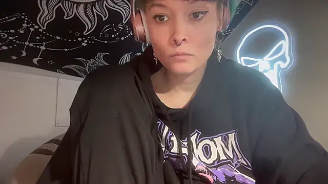 Snapshot of FRRANNKIE chatting on March 22, 10:39 am FRRANNKIE online show from March 22, 10:39 am