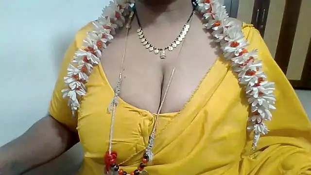 Snapshot of archanatelugu9 chatting on June 14, 3:03 pm archanatelugu9 online show from June 14, 3:03 pm