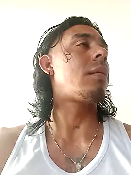 Snapshot of Williamjamess95 chatting on January 6, 7:24 pm Williamjamess95 online show from January 6, 7:24 pm