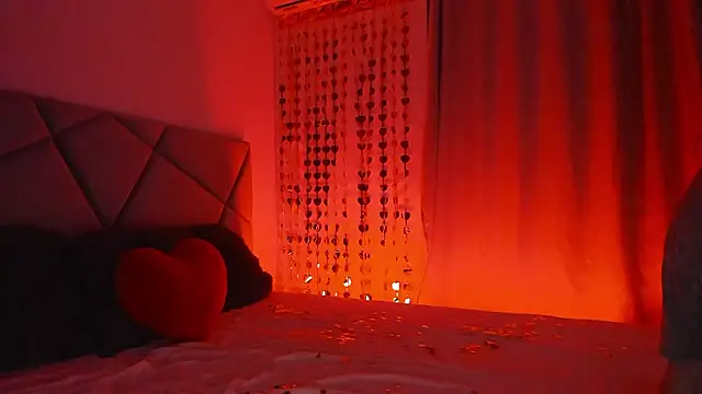 BlueEyesLexy online show from February 14, 4:09 am