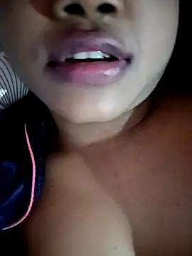 Snapshot of Hotlisa chatting on December 30, 5:34 pm Hotlisa online show from December 30, 5:34 pm