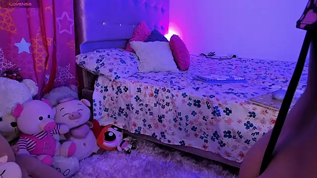 LucianaCarter online show from November 8, 11:25 pm