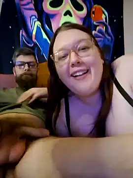 Sexycurvyemilyy online show from December 9, 11:03 pm