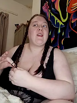 Snapshot of Sexycurvyemilyy chatting on March 12, 10:05 pm Sexycurvyemilyy online show from March 12, 10:05 pm