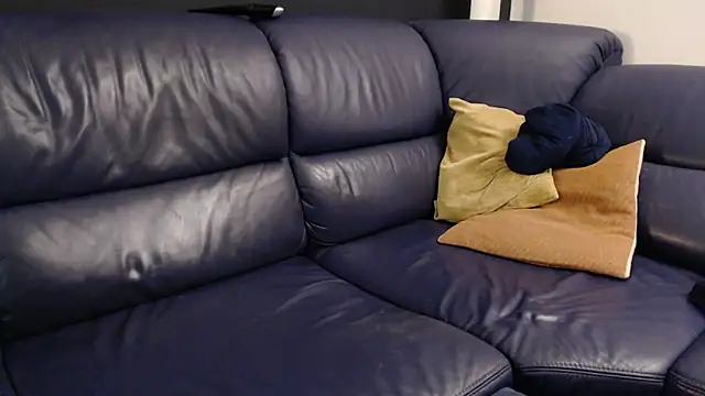 Snapshot of analbottom2 chatting on November 4, 8:19 pm analbottom2 online show from November 4, 8:19 pm