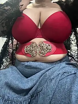 Sexybomb33 online show from February 17, 8:37 pm