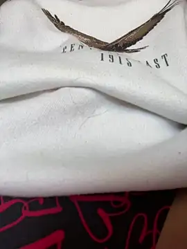 Snapshot of Natur4lBeautyb33 chatting on December 10, 11:08 pm Natur4lBeautyb33 online show from December 10, 11:08 pm