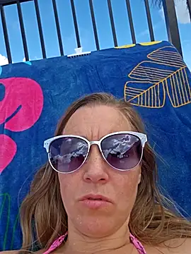 SkyelarSommer online show from March 12, 4:57 pm