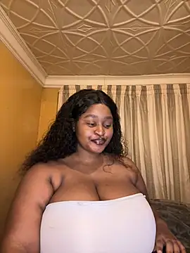 KnockoutBestie online show from April 18, 6:34 pm