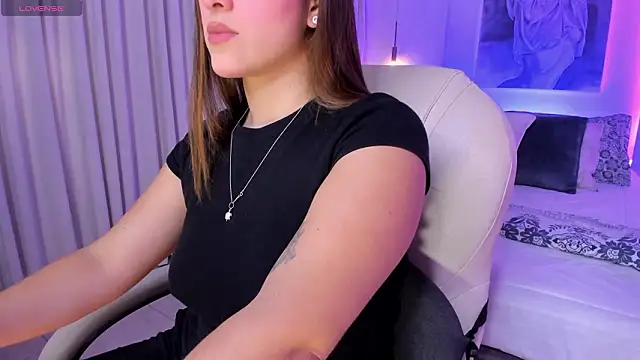 nathalie rivers online show from February 16, 11:39 am