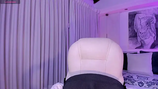 nathalie rivers online show from February 24, 11:19 am