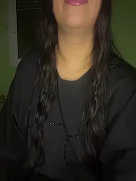 Snapshot of Mayacrayzi chatting on May 2, 9:14 am Mayacrayzi online show from May 2, 9:14 am