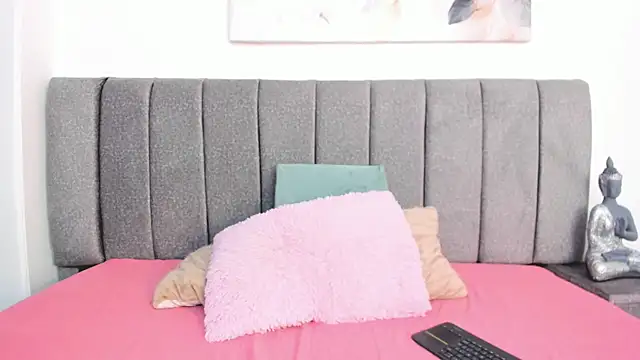 samantha stan online show from July 6, 1:08 pm