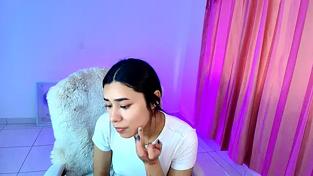 AmyOlimpo online show from February 18, 8:38 pm