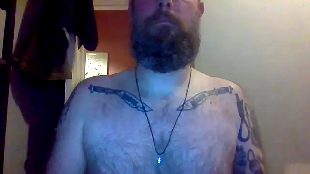 Snapshot of Thrillhouse chatting on October 23, 8:40 pm Thrillhouse online show from October 23, 8:40 pm