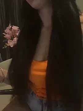 Snapshot of LaPetitechienne1 chatting on April 30, 8:57 pm LaPetitechienne1 online show from April 30, 8:57 pm
