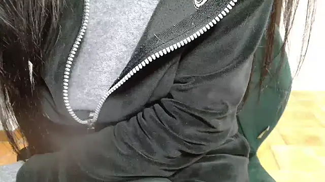 Snapshot of patatinahot87 chatting on January 17, 5:38 pm patatinahot87 online show from January 17, 5:38 pm