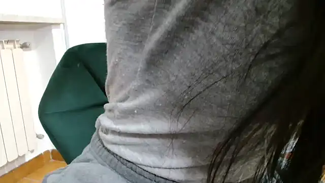 Snapshot of patatinahot87 chatting on February 1, 5:44 pm patatinahot87 online show from February 1, 5:44 pm