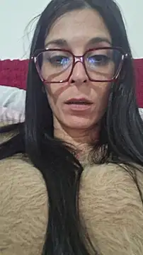 Snapshot of patatinahot87 chatting on March 1, 4:42 pm patatinahot87 online show from March 1, 4:42 pm