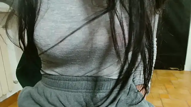 patatinahot87 online show from March 21, 4:43 pm