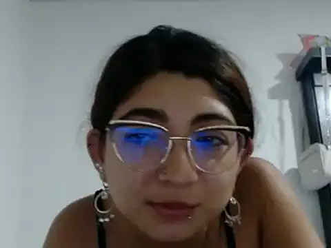 esteni online show from December 16, 5:38 am