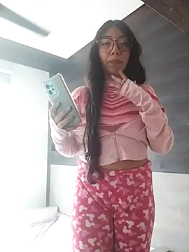Snapshot of Umaru_uwu chatting on May 8, 8:14 pm Umaru uwu online show from May 8, 8:14 pm