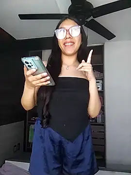 Snapshot of Umaru_uwu chatting on May 29, 5:55 pm Umaru uwu online show from May 29, 5:55 pm