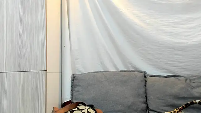 Mhelanny2 online show from March 21, 11:52 pm