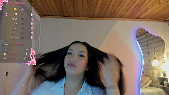 Snapshot of cristal__hot_1 chatting on July 7, 6:47 am cristal hot 1 online show from July 7, 6:47 am