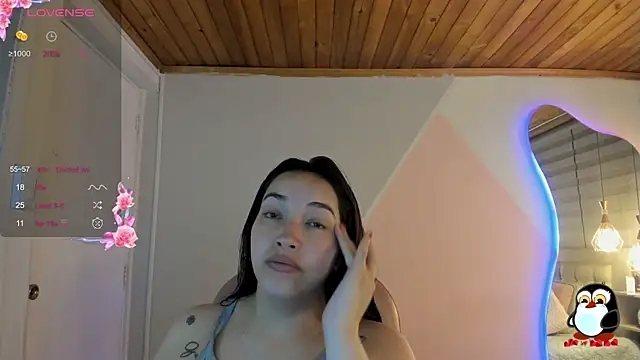 Snapshot of cristal__hot_1 chatting on August 2, 5:39 am cristal hot 1 online show from August 2, 5:39 am