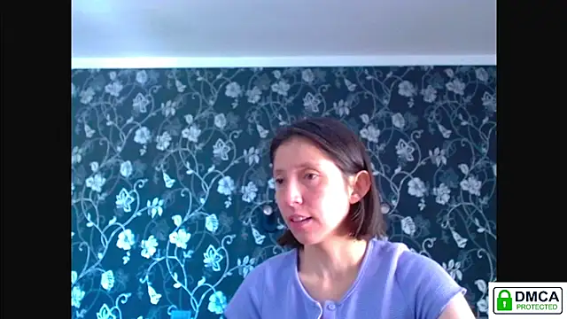Snapshot of Sophi_Cute chatting on May 30, 7:27 am Sophi Cute online show from May 30, 7:27 am
