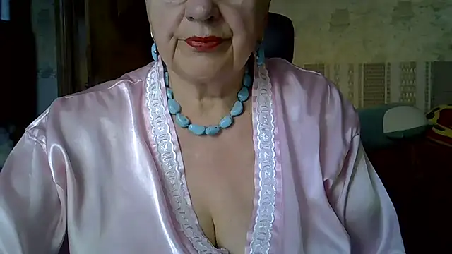 Snapshot of SweetCherry27 chatting on May 21, 4:41 am SweetCherry27 online show from May 21, 4:41 am