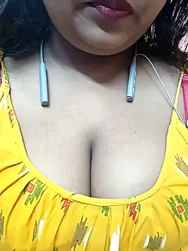 Sophiaboudi online show from January 10, 5:24 pm