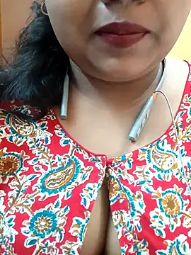 Sophiaboudi online show from March 17, 5:27 pm