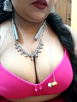 Sophiaboudi online show from September 12, 7:25 pm