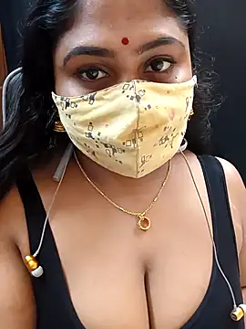 Sophiaboudi online show from October 8, 5:43 pm