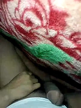 Snapshot of Village1997 chatting on November 19, 6:52 pm Village1997 online show from November 19, 6:52 pm