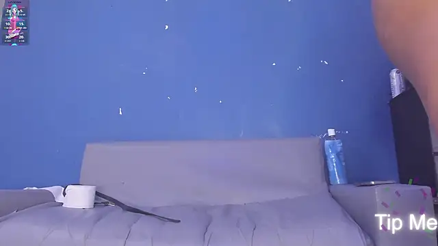 Snapshot of BeMyLover3 chatting on February 14, 1:13 am BeMyLover3 online show from February 14, 1:13 am