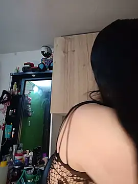 Snapshot of johannatb chatting on July 13, 11:07 pm johannatb online show from July 13, 11:07 pm