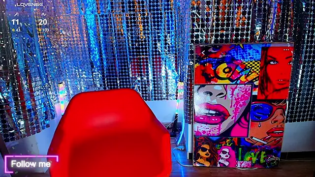 Snapshot of LatexDevil_Blondie chatting on November 15, 4:47 pm LatexDevil Blondie online show from November 15, 4:47 pm