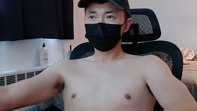 Snapshot of twbobo00715 chatting on January 9, 5:22 pm twbobo00715 online show from January 9, 5:22 pm