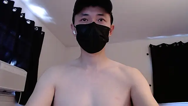 Snapshot of twbobo00715 chatting on November 7, 5:35 pm twbobo00715 online show from November 7, 5:35 pm