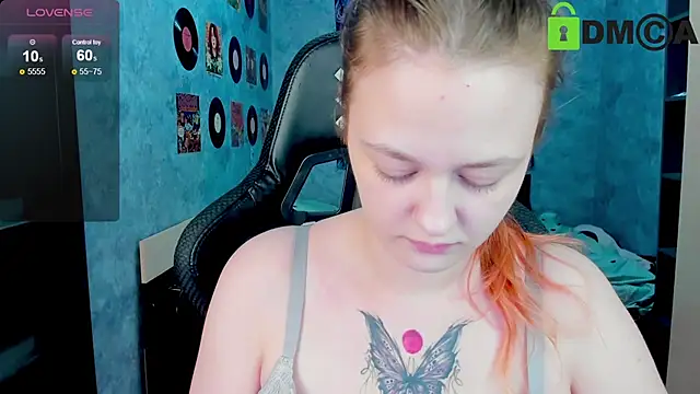 Snapshot of madness_lia chatting on January 6, 5:52 am madness lia online show from January 6, 5:52 am